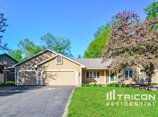 3745 Wescott Hills Dr, Eagan, MN 55123