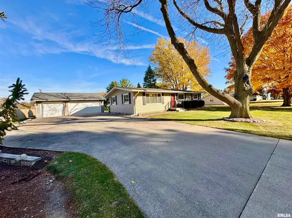 3015 118th Ave W, Milan, IL 61264