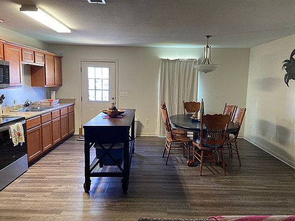 Living/dining room