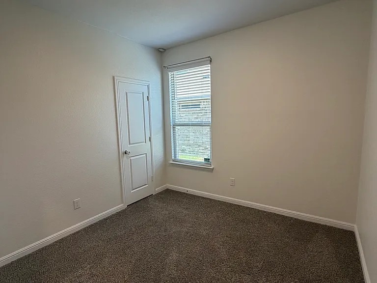 125 Hollytree Ln — Photo 29