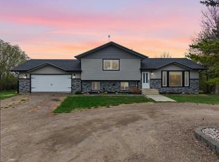 33271 SW Range Road 13, Mountain View County, AB T4H 4H4