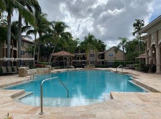 200 SW 116th Ave #306, Hollywood, FL 33025