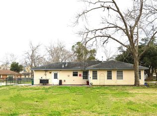 1105 Earley St, Sweeny, TX 77480