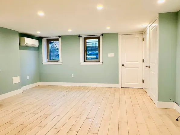 12-14 30th Drive image 1 of 10