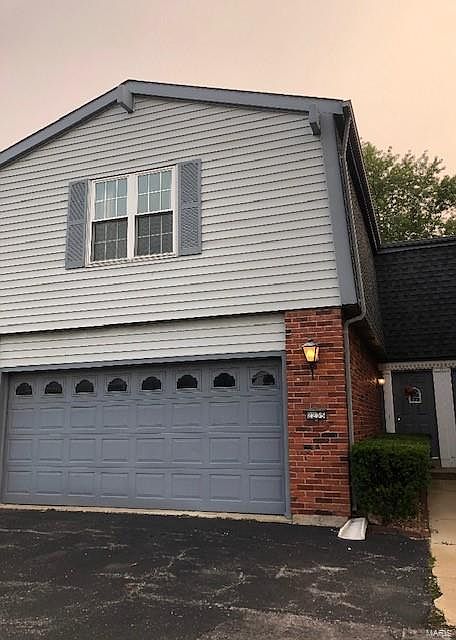 1st image of 2235 Village Green Pkwy