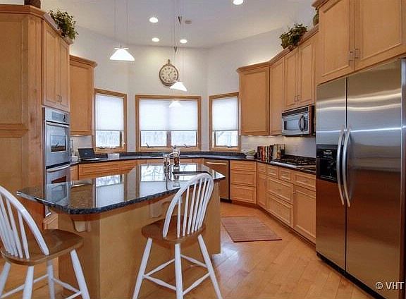 4th image of 789 Manor Hill Pl