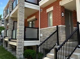 230 Lagerfeld Dr #4, Brampton, ON L7A 3Z1