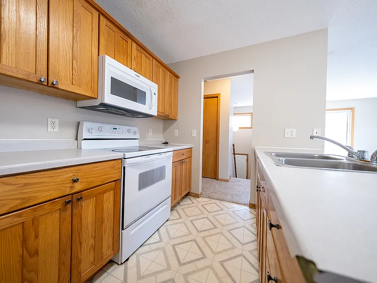 1380 Silver Lake Rd NW — Photo 7
