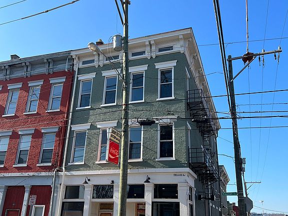 2nd image of 1007 Dayton St #6