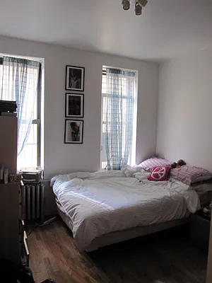 Rented by Weinstein Realty Group | media 19