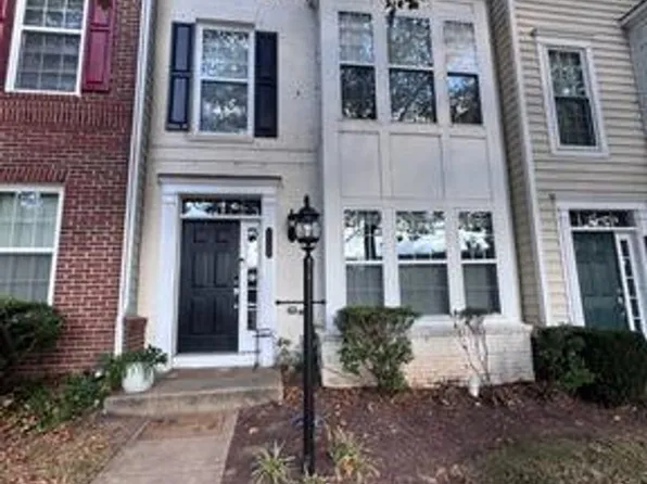 14919 Potomac Branch Dr, Woodbridge, VA 22191