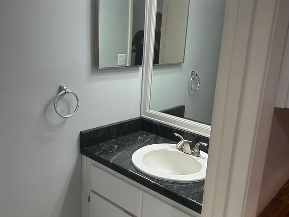 4th image of 1804 SW 70th Ter