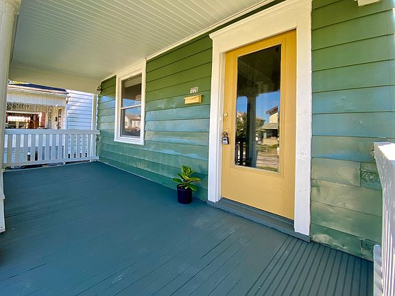 2nd image of 1226 Oak Grove Ave