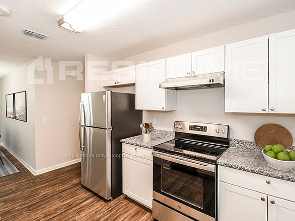 4th image of 8717 Cocoa Ave