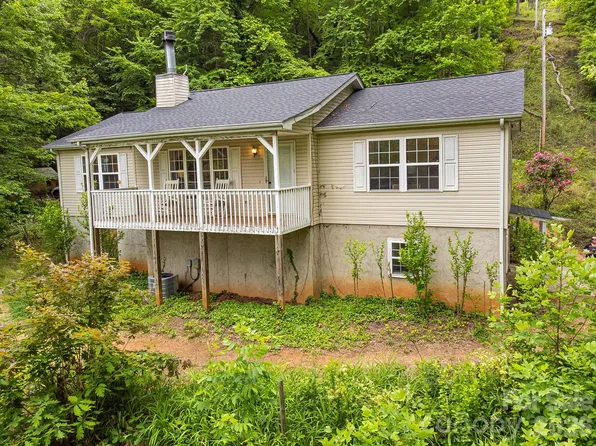 107 Mercy Rdg, Sylva, NC 28779