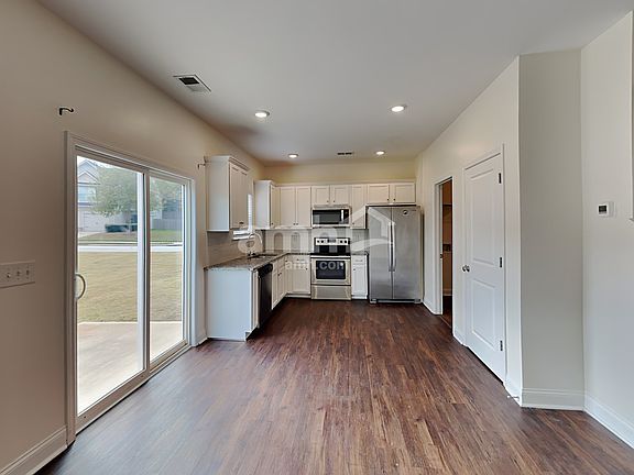 4th image of 8138 Willowbank Way
