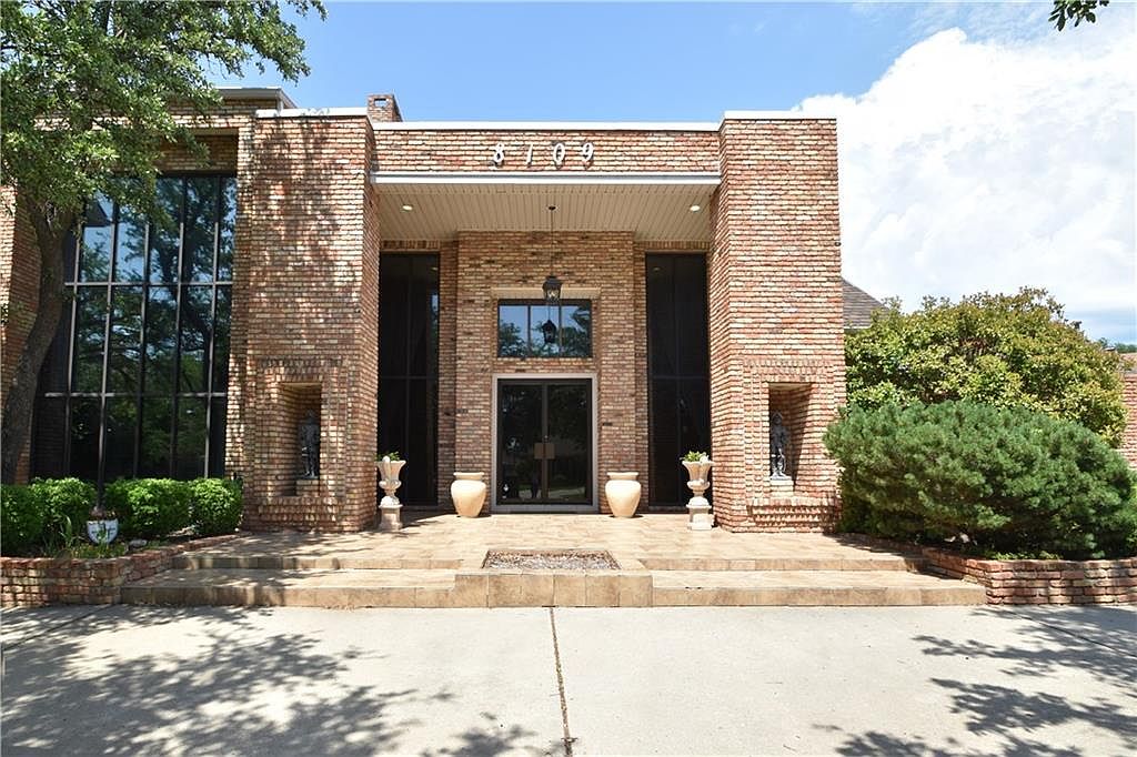 8109 Brownsville Ln, Bethany, OK 73008 Zillow