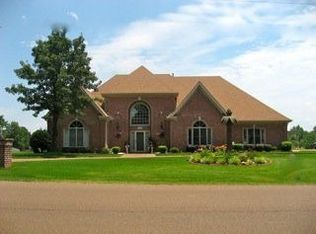 800 Green T Lk W, Hernando, MS 38632