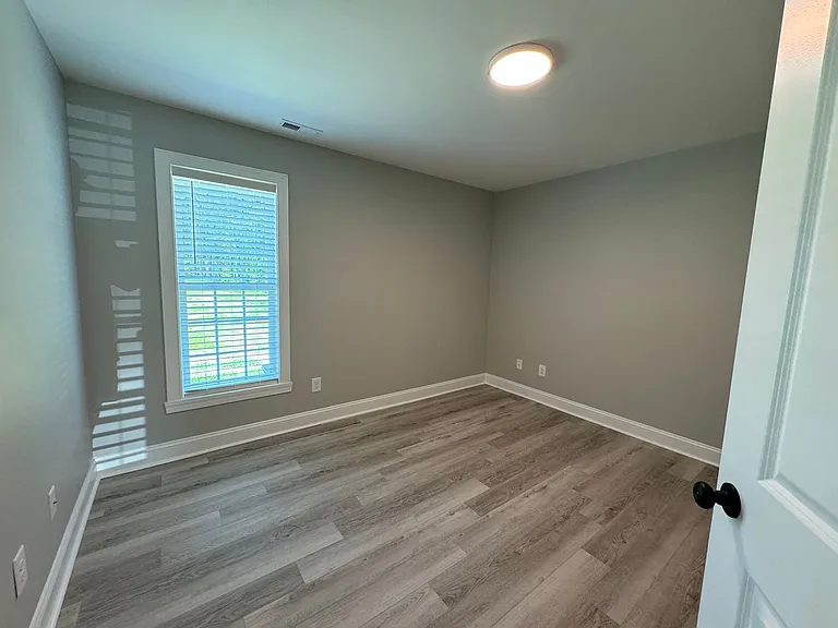 10070 E State Highway 97 — Photo 16