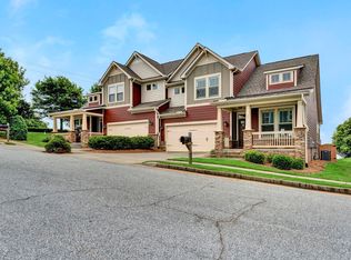 11 Meritage St, Greer, SC 29651