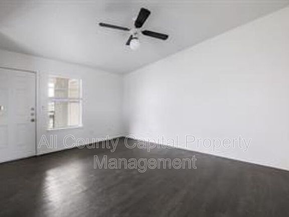 3rd image of 8503 Colony Loop Dr #B