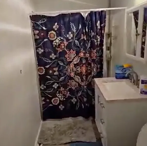 Shared full bathroom located on the second floor