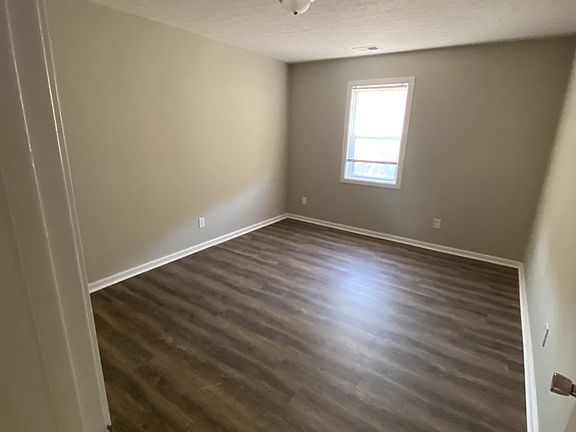 5th image of 989 Bryant Way #11499847