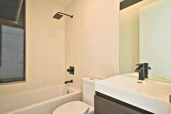 Rented by Blue Egg Realty Corp | media 52