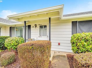 860 NE Fleming Ave #B-80, Gresham, OR 97030