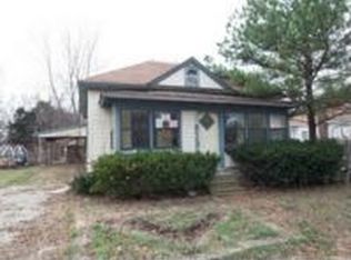 621 W Main St, Cherryvale, KS 67335