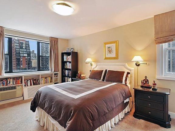 5th image of 315 E 72nd St APT 17L