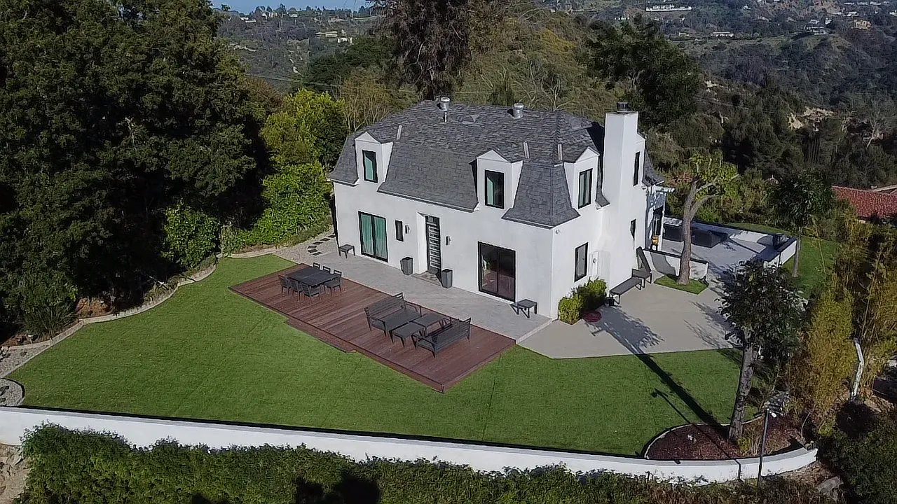N Beverly Dr, Beverly Hills — Photo 1