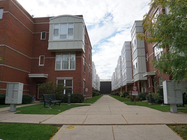 3238 N Kilbourn Ave UNIT 13
