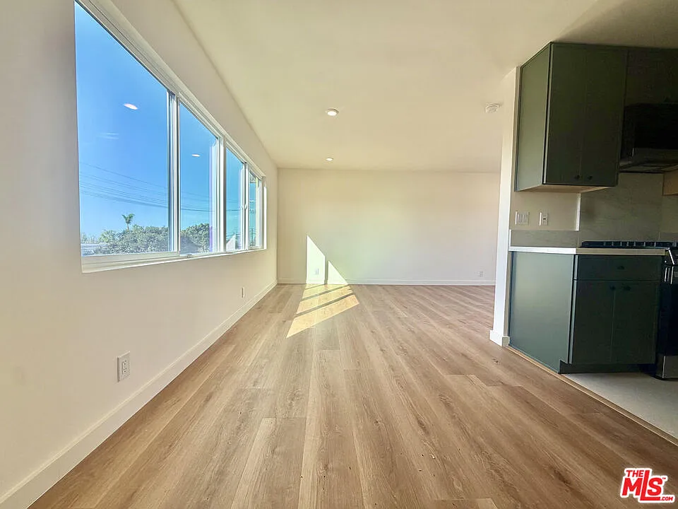 1 bed, 1.0 bath, 530 sqft, $3,900 — Photo 3
