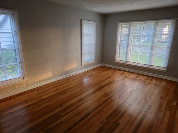 4756 N 19th Pl, Milwaukee, WI 53209