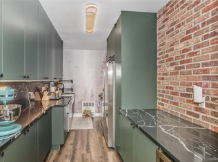 15 Hill Park Avenue #2L, Great Neck, NY 11021