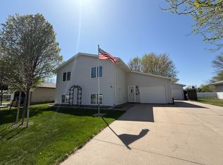 3408 S Ave, Kearney, NE 68847