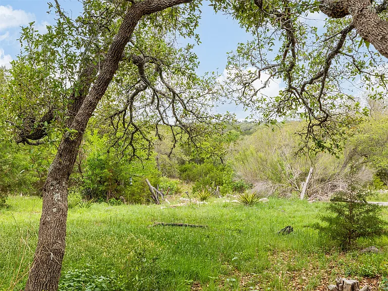 2591 Spring Valley Dr — Photo 21