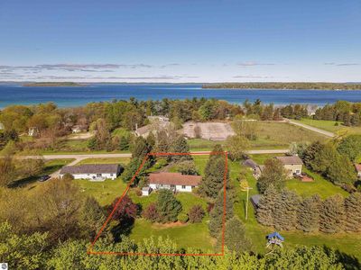 13686 Hedeen Dr, Traverse City, MI, 49686