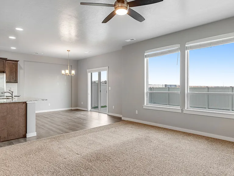 133 S Baraya Way — Photo 8