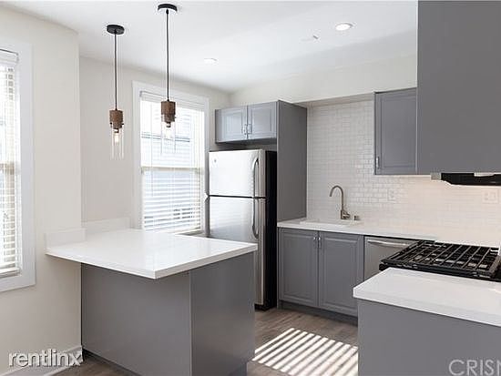 Crescent_Kitchen