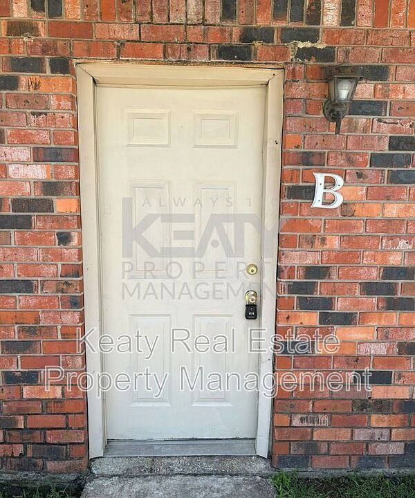 1st image of 424 Failla Rd #B