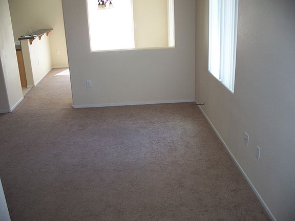 5th image of 856 Sage Dr