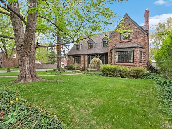 1301 Bishop Rd, Grosse Pointe Park, MI 48230