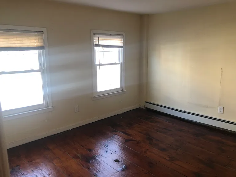 74 Sussex Ave #2 — Photo 4