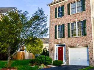 8941 Benchmark Ln, Bristow, VA 20136
