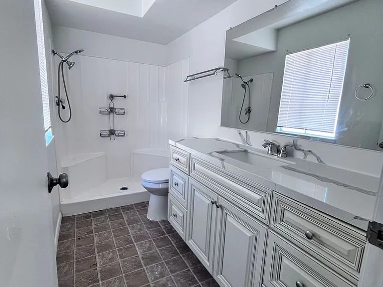 1421 Padua Ave — Photo 28
