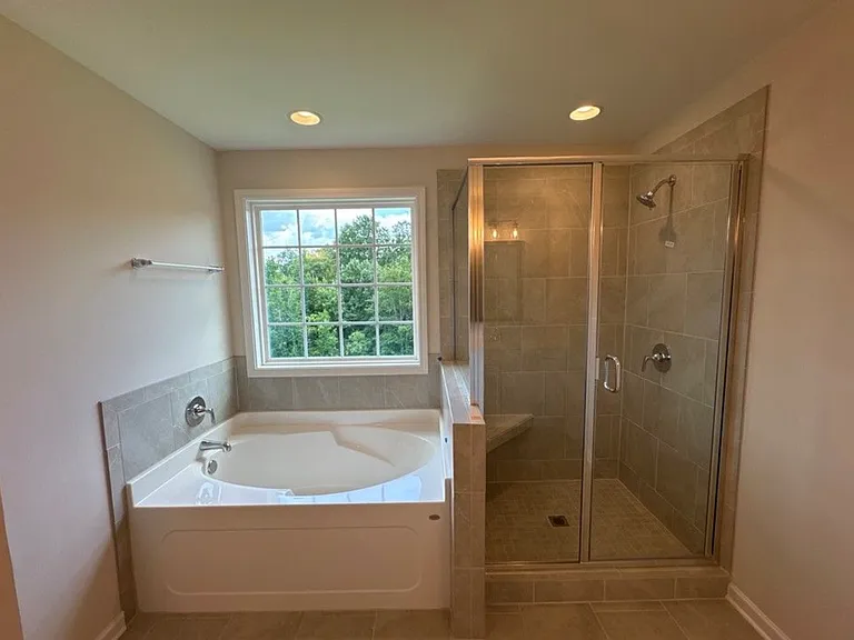 826 Tiger Dr — Photo 17