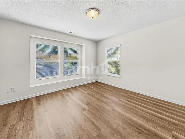 406 Averasboro Dr — Photo 10
