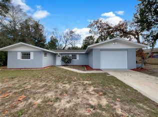 8 Lake Ct, Ocala, FL 34472